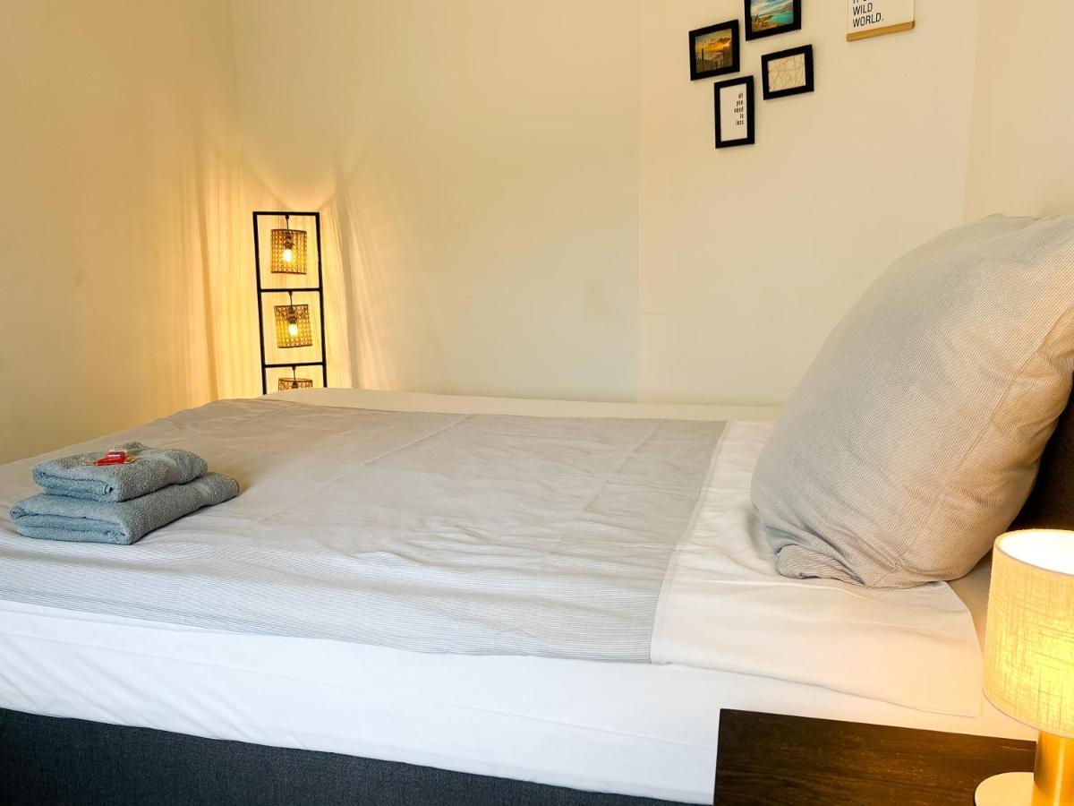 Qonroom - As Individual As You Minden  Buitenkant foto