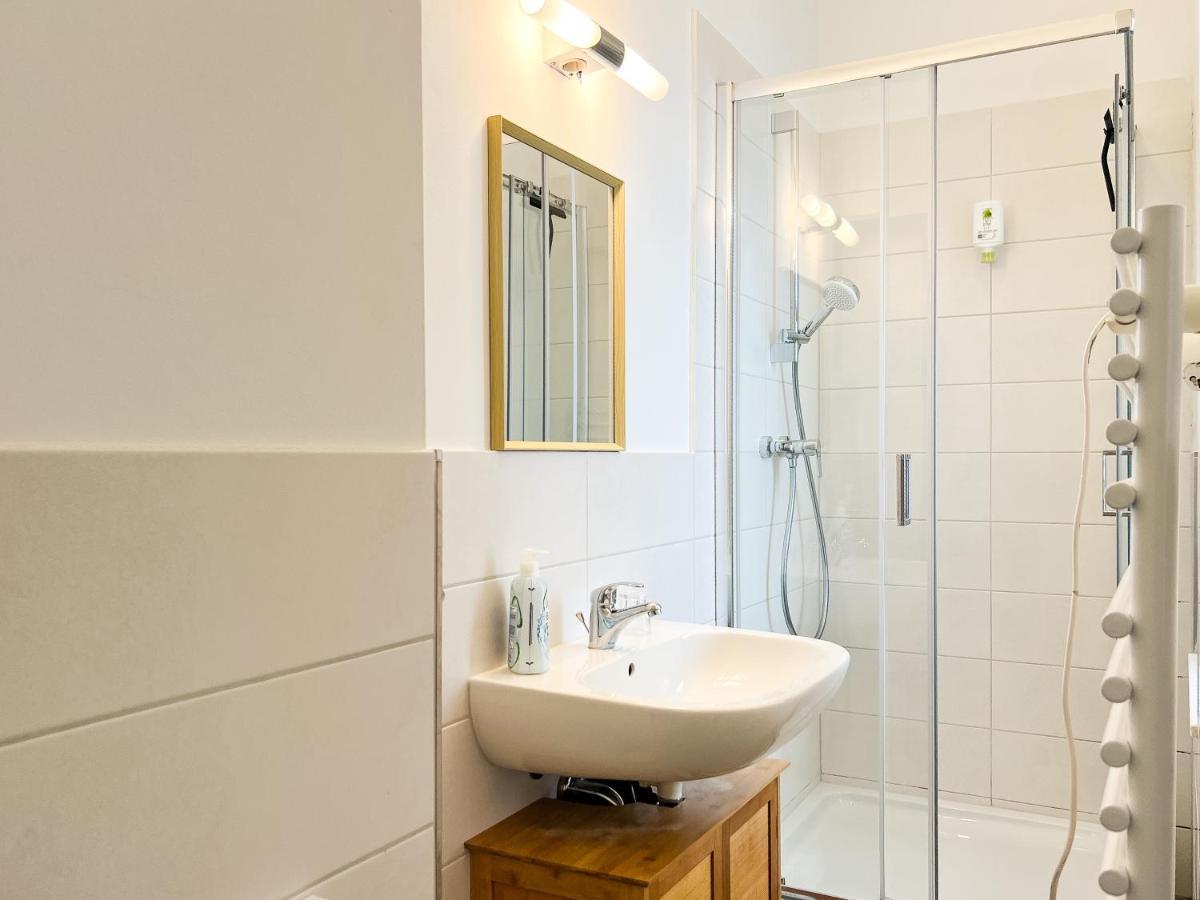 Qonroom - As Individual As You Minden  Buitenkant foto